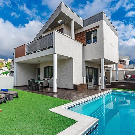 Casa Independiente Con Piscina Privada 아데제 외부 사진