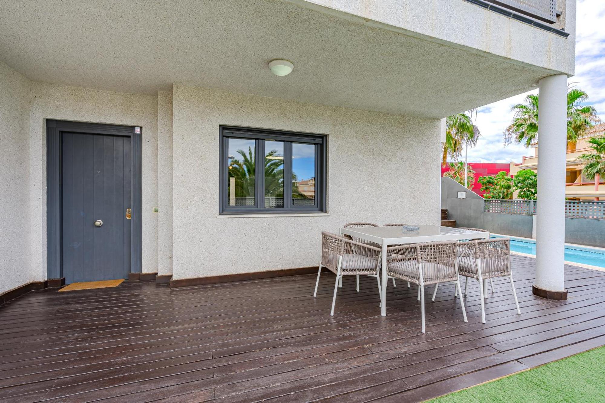 Casa Independiente Con Piscina Privada 아데제 외부 사진